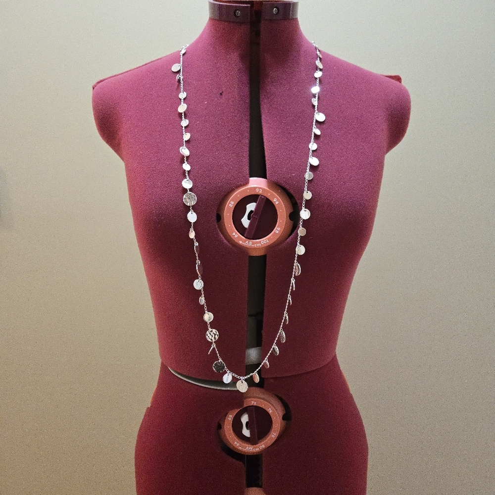 Nine West - Hammered Disc necklace